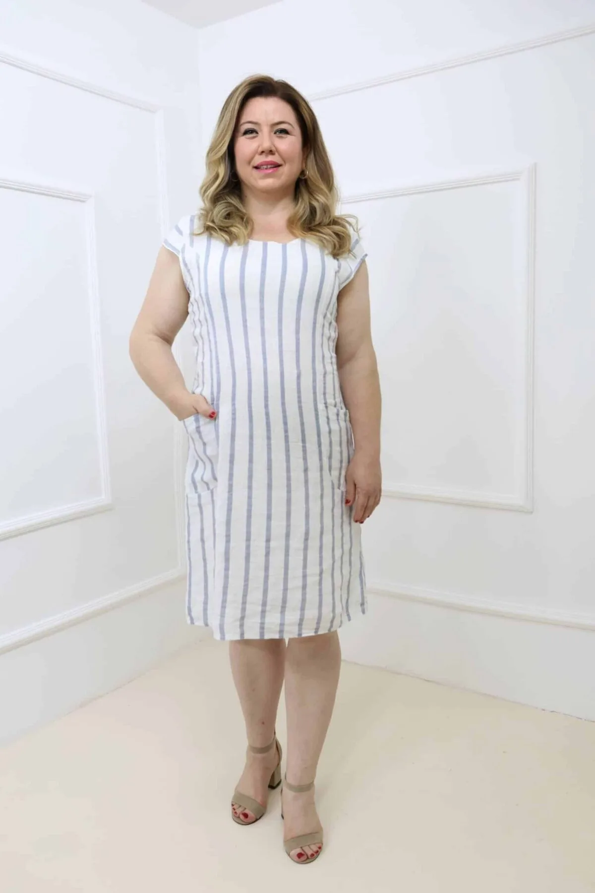 İtalyan Çizgili Bel Korsajlı Keten Elbise Beyaz