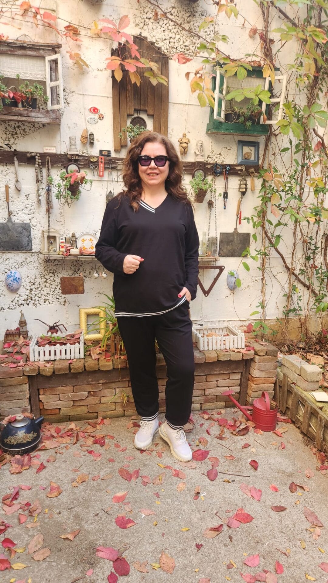 Siyah Ribanalı Takım